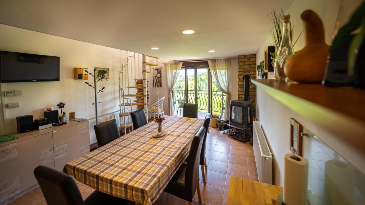 Specious Apartment Manitu In Forest Countryside Fužine Exterior foto